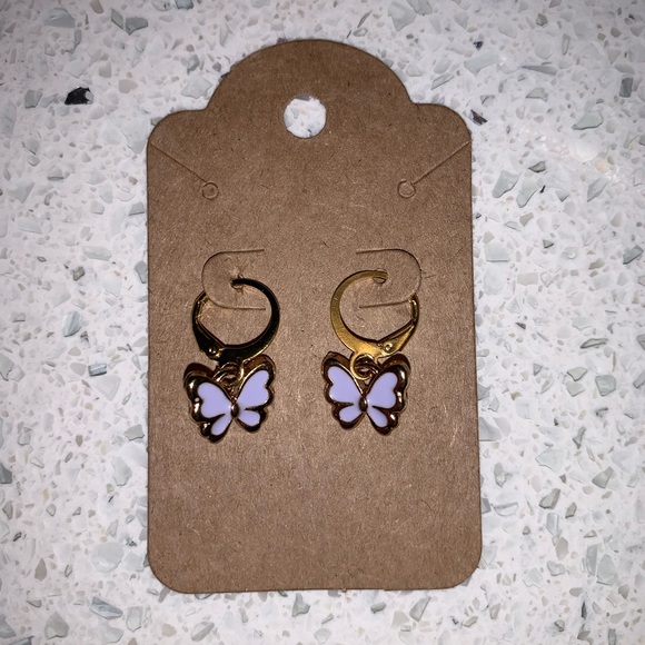 Brandy Melville Jewelry - Cute butterfly earrings